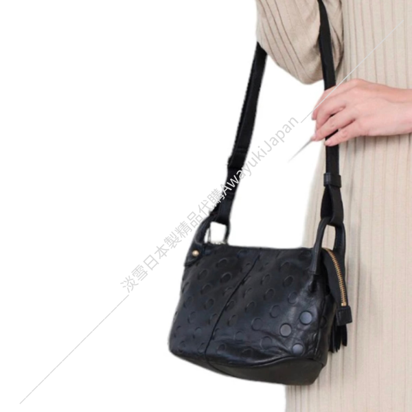 日本製 水玉點點 2way肩背斜背包 日本製包包
輕量包包
托特包
totebag
氣質容量兼具
日本製輕量包包
上班必備包包
氣質包款
百變混搭
牛皮托特包
日本製托特包
日本製牛皮包
日本職人
OL穿搭
日本代購
日本製代購
日本製
高品質
安心安全日本製
貴婦
輕奢
OL
休閒
上班
ootd
媽媽包 
登山露營
hermes