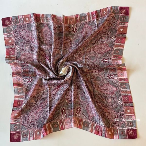 日本製 絲巾_ 波斯謎語 方形絲巾-紅色 (88x88cm) 絲巾
雙面圍巾
日本製絲巾
日本製圍巾
羊毛雙面圍巾
羊毛圍巾
一條抵兩條
保暖圍巾
克什米爾
silkscarf
scarf
hermesscarf
cashmere
日本代購
日本製代購
RectoVersomuffler
muffler
hermesmuffler
winteriscoming
甜美小姊姊風
氣質優雅女孩風
可甜可鹹
日本製
高品