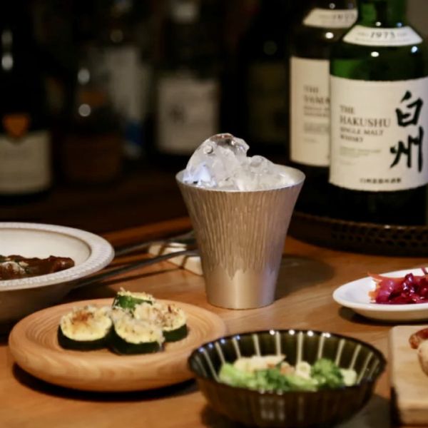 日本製 富士山錫器杯 360ml(含禮盒)_5色可選 madeinjapan 
杯盤組
日本製杯盤
日本製 
高品質 
日本職人手工製作 
和風禮品 
日式美學
Narumi
日本美學
日本錫器
錫器酒器組
日本紋案
櫻花
緣
吉祥如意
日本國寶設計 
高級感
限量禮品 
送禮首選 
日本傳統工藝 
精緻生活 
和風現代 
優雅禮品
奢華禮盒
日式風格
dior
Chanel
Hermes
