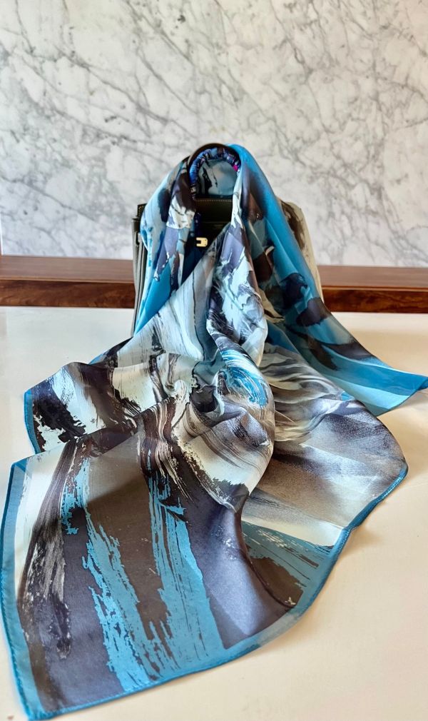 日本製 羅莎卡薩布蘭卡方形絲巾 絲巾
雙面圍巾
日本製絲巾
日本製圍巾
羊毛雙面圍巾
羊毛圍巾
一條抵兩條
保暖圍巾
克什米爾
silkscarf
scarf
hermesscarf
cashmere
日本代購
日本製代購
RectoVersomuffler
muffler
hermesmuffler
winteriscoming
甜美小姊姊風
氣質優雅女孩風
可甜可鹹
日本製
高品