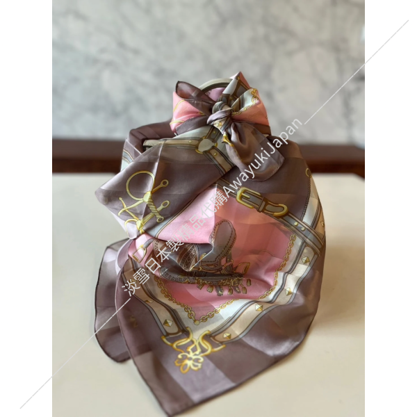 日本製 皇家馬鞍絲巾 絲巾
雙面圍巾
日本製絲巾
日本製圍巾
羊毛雙面圍巾
羊毛圍巾
一條抵兩條
保暖圍巾
克什米爾
silkscarf
scarf
hermesscarf
cashmere
日本代購
日本製代購
RectoVersomuffler
muffler
hermesmuffler
winteriscoming
甜美小姊姊風
氣質優雅女孩風
可甜可鹹
日本製
高品