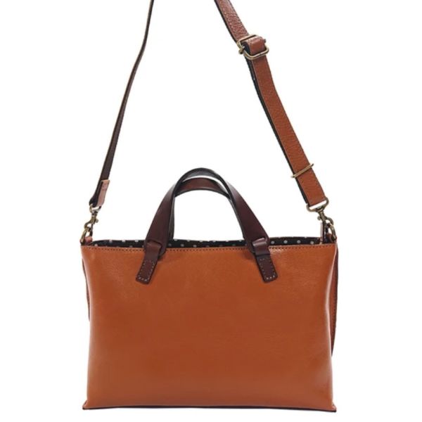 日本製 3 way 牛皮波卡點點包 日本製包包
輕量包包
托特包
totebag
氣質容量兼具
日本製輕量包包
上班必備包包
氣質包款
百變混搭
牛皮托特包
日本製托特包
日本製牛皮包
日本職人
OL穿搭
日本代購
日本製代購
日本製
高品質
安心安全日本製
貴婦
輕奢
OL
休閒
上班
ootd
媽媽包 
登山露營
hermes