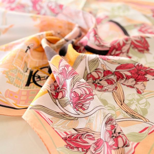 日本製 領巾_Rêve d’Amsterdam—阿姆斯特丹之夢-粉紅色(45x45cm) 純棉絲巾 領巾 4545 日本絲巾 小方巾 9090 脖圍 絲巾
雙面圍巾
日本製絲巾
日本製圍巾
羊毛雙面圍巾
羊毛圍巾
一條抵兩條
保暖圍巾
克什米爾
silkscarf
scarf
hermesscarf
cashmere
日本代購
日本製代購
RectoVersomuffler
muffler
hermesmuffler
winteriscoming
甜美小姊姊風
氣質優雅女孩風
可甜可鹹
日本製
高品