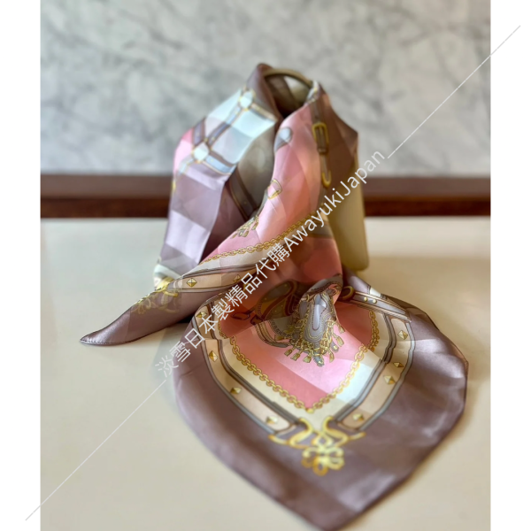 日本製 皇家馬鞍絲巾 絲巾
雙面圍巾
日本製絲巾
日本製圍巾
羊毛雙面圍巾
羊毛圍巾
一條抵兩條
保暖圍巾
克什米爾
silkscarf
scarf
hermesscarf
cashmere
日本代購
日本製代購
RectoVersomuffler
muffler
hermesmuffler
winteriscoming
甜美小姊姊風
氣質優雅女孩風
可甜可鹹
日本製
高品