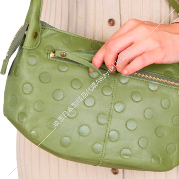 日本製 水玉點點 2way肩背斜背包 日本製包包
輕量包包
托特包
totebag
氣質容量兼具
日本製輕量包包
上班必備包包
氣質包款
百變混搭
牛皮托特包
日本製托特包
日本製牛皮包
日本職人
OL穿搭
日本代購
日本製代購
日本製
高品質
安心安全日本製
貴婦
輕奢
OL
休閒
上班
ootd
媽媽包 
登山露營
hermes