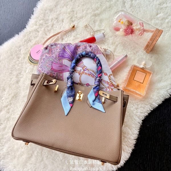 日本製 絲巾包_紫韻花結 Nœud de Lavande 日本絲巾 9090 絲巾 3way包包 多功能斜背包
男背包
日本製鞋背包
日本製男包
出國旅遊
出差旅遊包
機能公事包
型男必備
多功能包
日本型男
父親節禮物
帥氣
lexus
benz
bmw
tesla
日本代購
日本製代購
日本製珍珠項鍊
日本製珍珠手鍊
akoya珍珠
日本製
高品質
安心安全
安心安全日本製
貴婦
輕奢
tasaki
mikimoto