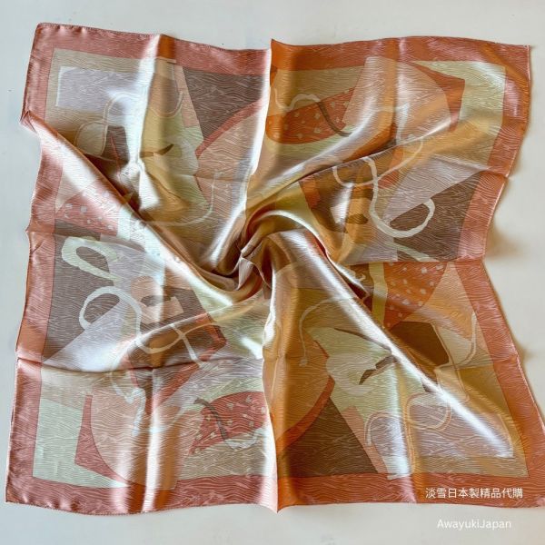 日本製 璀璨光舞方形絲巾-粉橘色 (88x88cm) 絲巾
雙面圍巾
日本製絲巾
日本製圍巾
羊毛雙面圍巾
羊毛圍巾
一條抵兩條
保暖圍巾
克什米爾
silkscarf
scarf
hermesscarf
cashmere
日本代購
日本製代購
RectoVersomuffler
muffler
hermesmuffler
winteriscoming
甜美小姊姊風
氣質優雅女孩風
可甜可鹹
日本製
高品