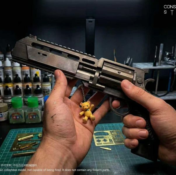 【預購】CGS恆金 > 惡靈古堡 > 1/1 收藏級仿真樹脂模型 安魂左輪Requiem CGS恆金,惡靈古堡,安魂左輪,GK,玩具,收藏,擺件,模型,公仔,人偶,手辦,動漫