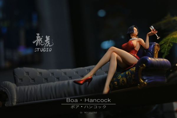 【售罄-代購/追加服務請洽客服】龍虎-Studio > 海賊王 > POP比例 女性沙發坐姿扉頁系列 女帝 波雅漢考克 