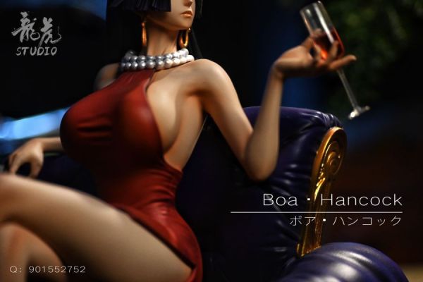 【售罄-代購/追加服務請洽客服】龍虎-Studio > 海賊王 > POP比例 女性沙發坐姿扉頁系列 女帝 波雅漢考克 