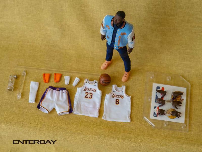 【預購】ENTERBAY > NBA > 1/9 NBA系列 勒布朗·詹姆斯蠟像級人偶 NBA,GK,玩具,模型,雕像,共鳴