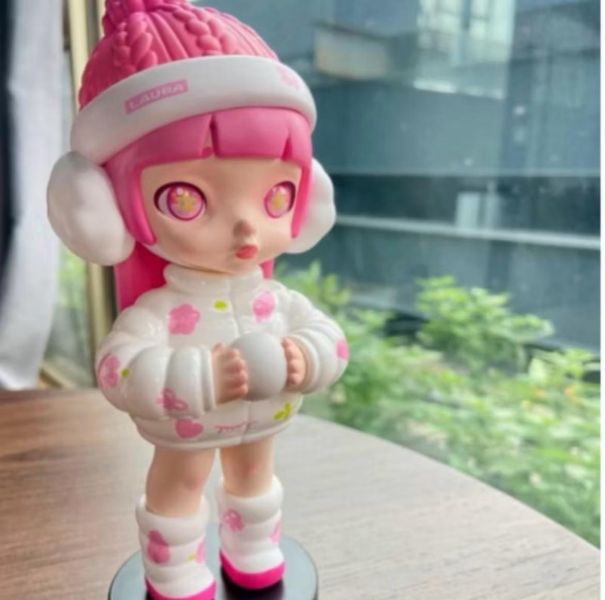 【在台現貨】TOYCITY > LAURA 150% 系列中娃  >  落櫻雪 PopMart泡泡瑪特,Labubu拉布布,慵懶瑜伽系列手辦,正版,THE MONSTERS,玩具,模型,雕像,共鳴,TOYCITY