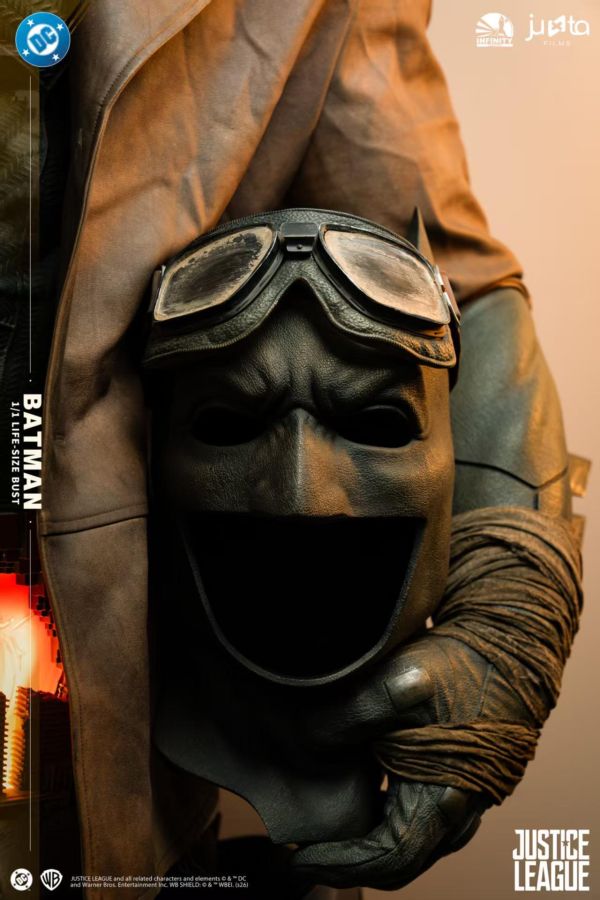 【預購】開天工作室 & Juxta Films > DC宇宙 > 1/1 查克·史奈德之正義聯盟 噩夢版蝙蝠俠 半身像 開天工作室,Juxta Films,DC宇宙,查克·史奈德之正義聯盟,蝙蝠俠,GK,玩具,收藏,擺件,模型,公仔,人偶,手辦,動漫