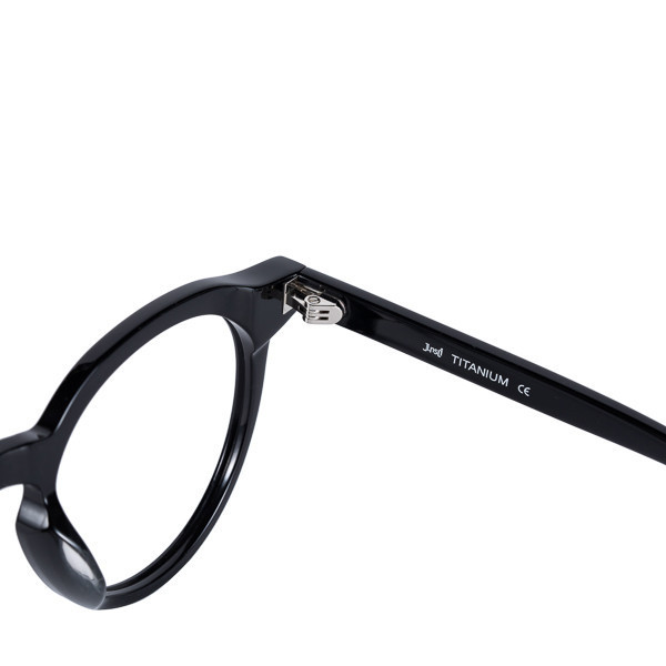 AT01 / GLOSSY BLACK C1 - WH 鈦金屬眼鏡,板材眼鏡,攝影靈感眼鏡設計,創新時尚眼鏡,台灣精品眼鏡品牌,時尚輕量眼鏡,精品眼鏡設計,輕便時尚眼鏡,光學眼鏡,墨鏡