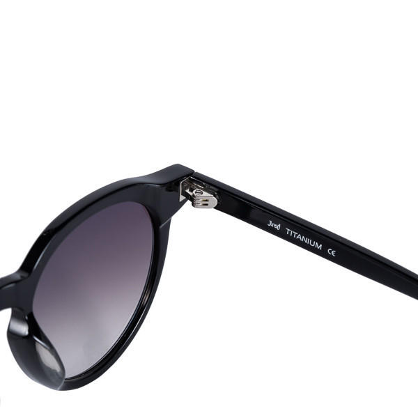 AT01 / GLOSSY BLACK C1 - GR 鈦金屬眼鏡,板材眼鏡,攝影靈感眼鏡設計,創新時尚眼鏡,台灣精品眼鏡品牌,時尚輕量眼鏡,精品眼鏡設計,輕便時尚眼鏡,光學眼鏡,墨鏡