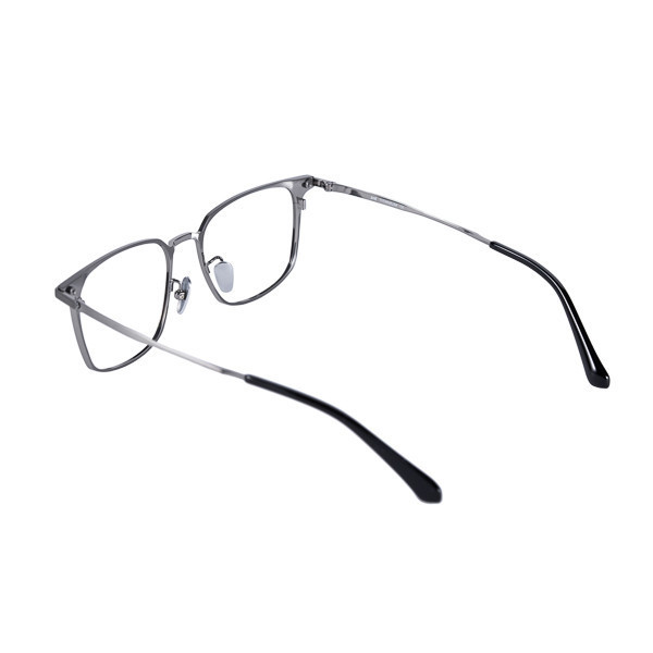 DOF01 / MATTE SILVER C2 鈦金屬眼鏡,板材眼鏡,攝影靈感眼鏡設計,創新時尚眼鏡,台灣精品眼鏡品牌,時尚輕量眼鏡,精品眼鏡設計,輕便時尚眼鏡,光學眼鏡,墨鏡