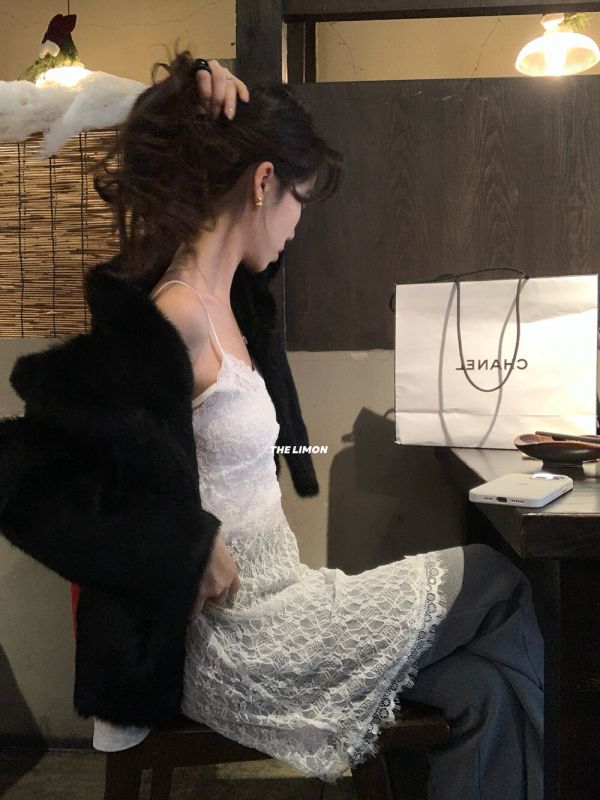 05120701｜LEMON〃8221韓系層次感蕾絲吊帶裙｜F 蕾絲洋裝, 細肩帶洋裝, 韓系洋裝, 透膚洋裝, 內搭洋裝, 網紗裙, 長洋裝, 白色洋裝, 氣質裙, 百搭洋裝, 春夏穿搭