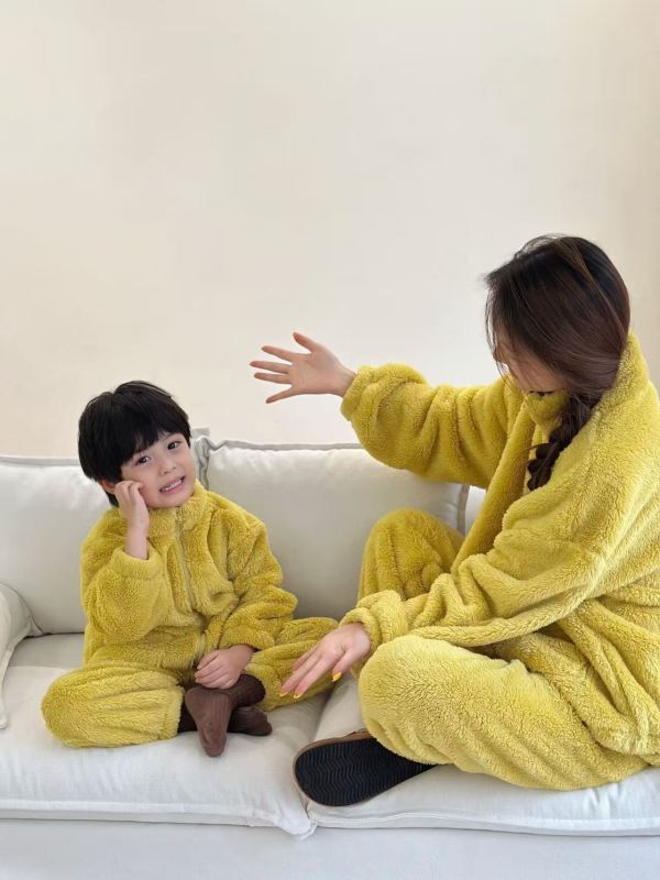 05110107┃SSR〃親子毛絨居家服套裝┃90-160/M-L 親子家居服, 雙面絨套裝, 厚磅保暖套裝, 居家服推薦, 親膚不掉毛, 秋冬家居服, 親子裝, 棉絨套裝, 童裝家居服, 大人居家服