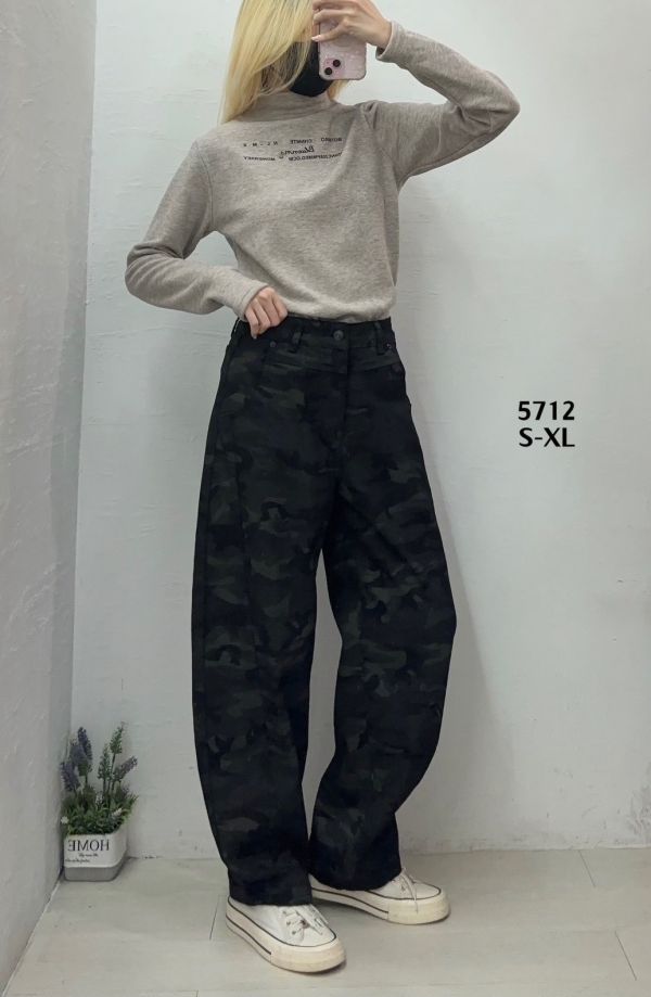 05121005｜秋冬〃5712迷彩彎刀長褲｜S-XL 迷彩褲, 寬褲女, 落地褲, 直筒褲, 高腰寬褲, 顯瘦褲, 街頭風褲, 工裝褲, 韓系穿搭, 百搭長褲, 女生迷彩褲, 日系休閒褲
