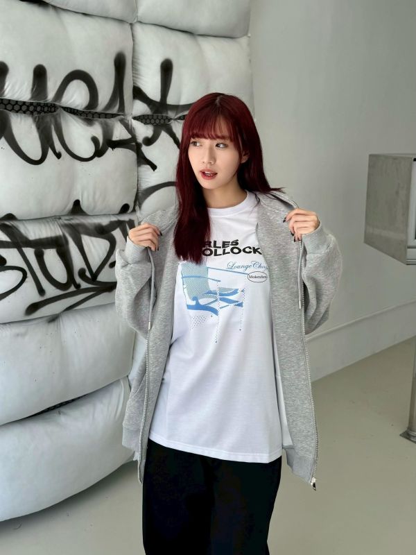 05110308┃秋冬〃6603多色素面寬版外套 - 寬版連帽外套
- 中性素面外套
- 成人休閒外套
- 情侶穿搭推薦
- F 尺寸外套
- 灰色黑色粉色外套
- 秋冬外套推薦
- 拉鍊帽T
- 韓系簡約風格
- 多色百搭外套