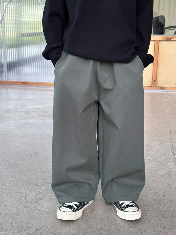 05110311┃MIC秋冬〃3140三色加絨直筒褲┃100-160 - 兒童加絨褲
- 精梳棉休閒褲
- 抗起球童裝
- 秋冬童裝推薦
- 男童女童長褲
- 100–160 尺寸童褲
- 保暖童裝
- 耐磨褲子
- 鬆緊腰休閒褲
- 棉褲穿搭