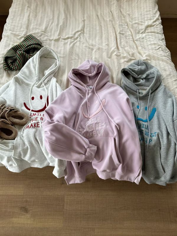 05113002｜YUAN〃3188刺繡笑臉連帽T｜F 笑臉衛衣
連帽帽T
刺繡衛衣
加絨衛衣
秋冬保暖上衣
帽T女
刷毛衛衣
休閒上衣
寬鬆顯瘦
百搭帽T