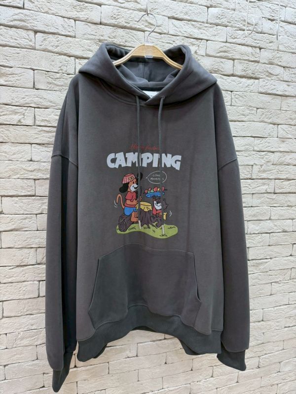 05121004｜秋冬〃0495露營插畫帽T｜F 卡通帽T, 露營印花帽T, CAMPING上衣, 韓系帽T, 寬版帽T, 刷毛帽T, 情侶帽T, 落肩上衣, 連帽衛衣, 保暖上衣, 冬天穿搭, 百搭帽T, 女生帽T