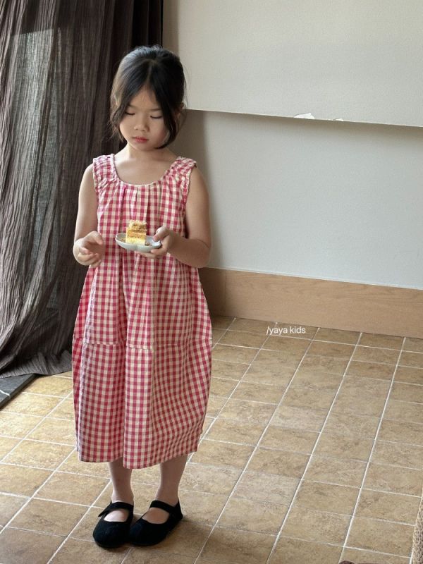 05061211┃夏〃紅格子背心裙┃90-140┃250626結單 