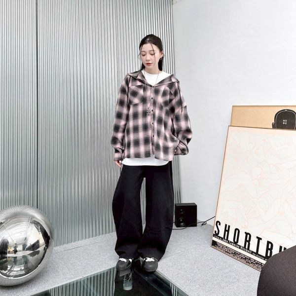 05110304┃秋冬〃1774解構線條落地彎刀棉長褲┃M-L - 成人寬褲
- 韓系街頭穿搭
- 中性褲款推薦
- 灰色運動褲
- 黑色寬褲
- 垂墜感褲子
- M-L 尺寸褲子
- 秋冬褲款推薦
- 寬版褲穿搭
- 舒適休閒褲