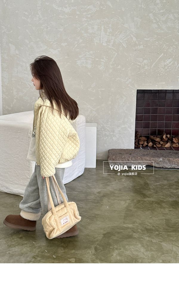 05111707｜YOJIA家冬〃DW620三色菱格連帽外套｜110-170 兒童棉服
菱格外套
加厚外套
連帽棉衣
女孩冬季外套
男童棉服
防風保暖外套
兒童羽絨外套替代
冬季外套推薦