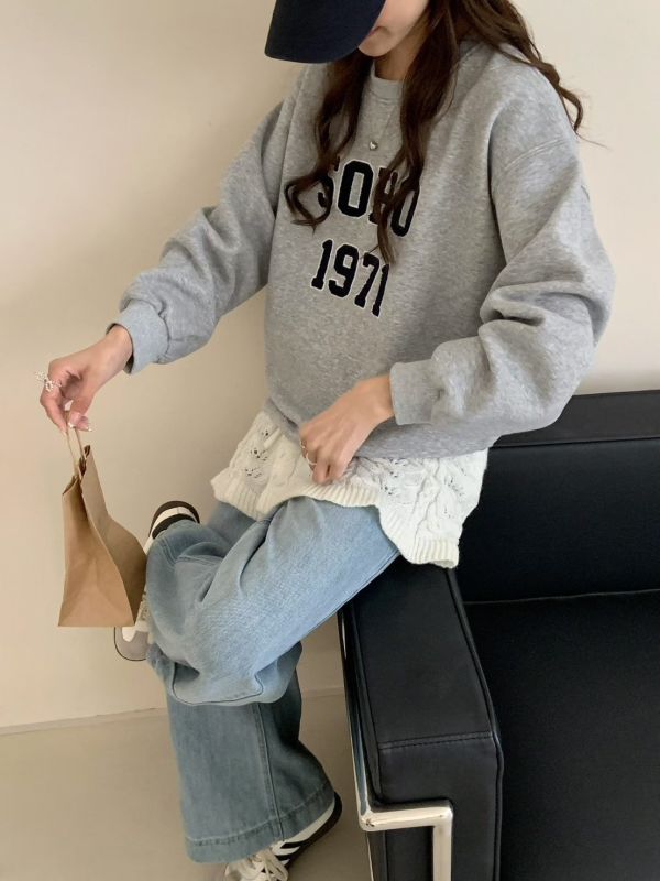 05120608｜秋冬〃9205簡約字母加絨保暖大學T｜F SOHO衛衣, 刷毛衛衣, 大學T, 韓系衛衣, 寬鬆上衣, 情侶衛衣, 保暖上衣, 字母衛衣, 長袖上衣, 秋冬穿搭, 百搭衛衣