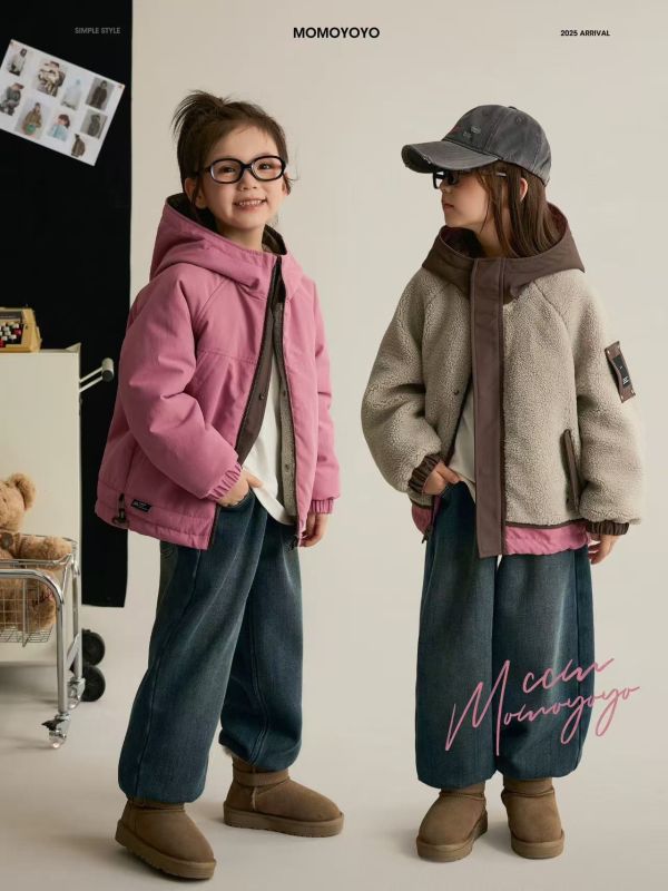 05112104｜秋冬〃兩色正反兩穿加絨連帽外套｜120-170 兒童棉服
雪麗棉外套
兒童加厚外套
正反兩穿外套
羊羔絨外套
680g顆粒絨
冬季保暖外套
童裝外套 冬季
連帽防風外套
防水外套童裝
男女童棉服
兒童冬季保暖衣