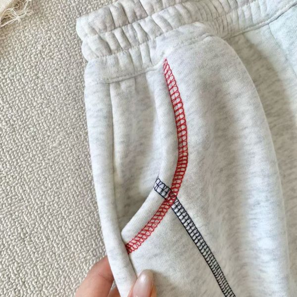 05111701｜秋冬〃1021三色加絨運動褲｜120-160 大童運動褲、加絨運動褲、保暖束口褲、大童長褲、ENQI 運動褲、秋冬長褲、加厚褲子、男女童運動褲、大童棉褲、大童百搭褲、寬鬆運動褲、兒童保暖褲