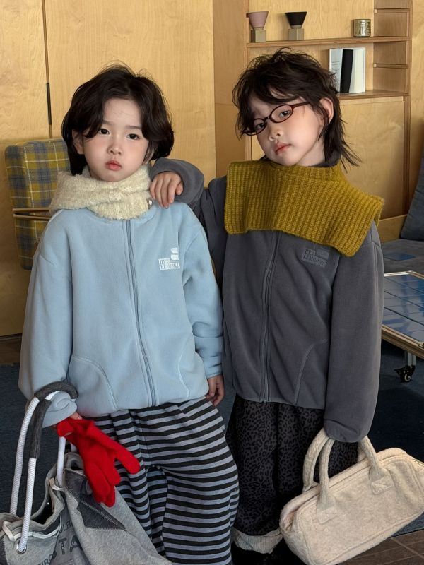 05112113｜HAHA家秋冬〃91678四色雙面絨外套｜100-160 兒童外套
加絨外套
立領外套
保暖上衣
抓絨外套
冬季童裝
男童外套
女童外套
加厚外套
親膚保暖
幼童外套
兒童拉鍊外套
秋冬外套
百搭外套
休閒外套