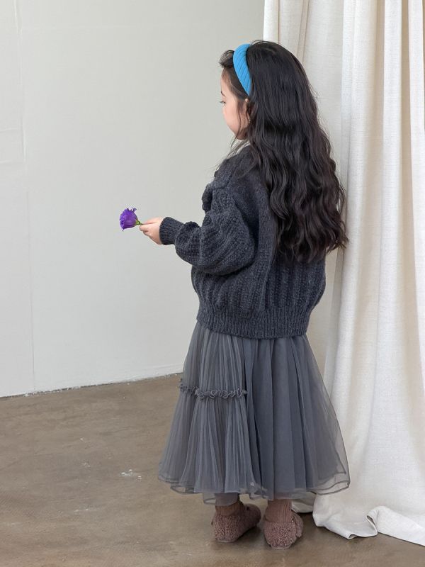 05111610｜小艾家秋冬〃H169灰色立體花針織外套｜90-160 兒童毛衣、兒童開衫、手工小花毛衣、女童外套、針織開衫、秋冬外搭、保暖毛衣、女童毛衣、百搭外套、韓版童裝、90cm–160cm、女童針織外套