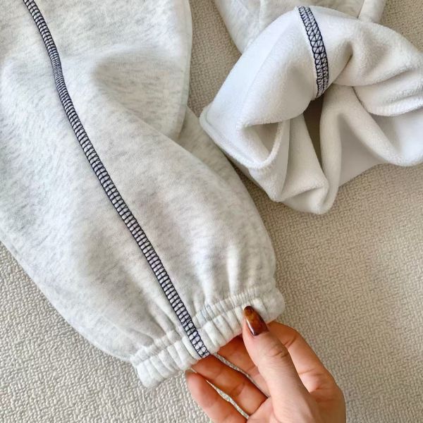 05111701｜秋冬〃1021三色加絨運動褲｜120-160 大童運動褲、加絨運動褲、保暖束口褲、大童長褲、ENQI 運動褲、秋冬長褲、加厚褲子、男女童運動褲、大童棉褲、大童百搭褲、寬鬆運動褲、兒童保暖褲