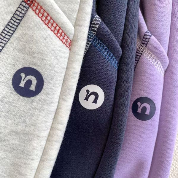 05111701｜秋冬〃1021三色加絨運動褲｜120-160 大童運動褲、加絨運動褲、保暖束口褲、大童長褲、ENQI 運動褲、秋冬長褲、加厚褲子、男女童運動褲、大童棉褲、大童百搭褲、寬鬆運動褲、兒童保暖褲