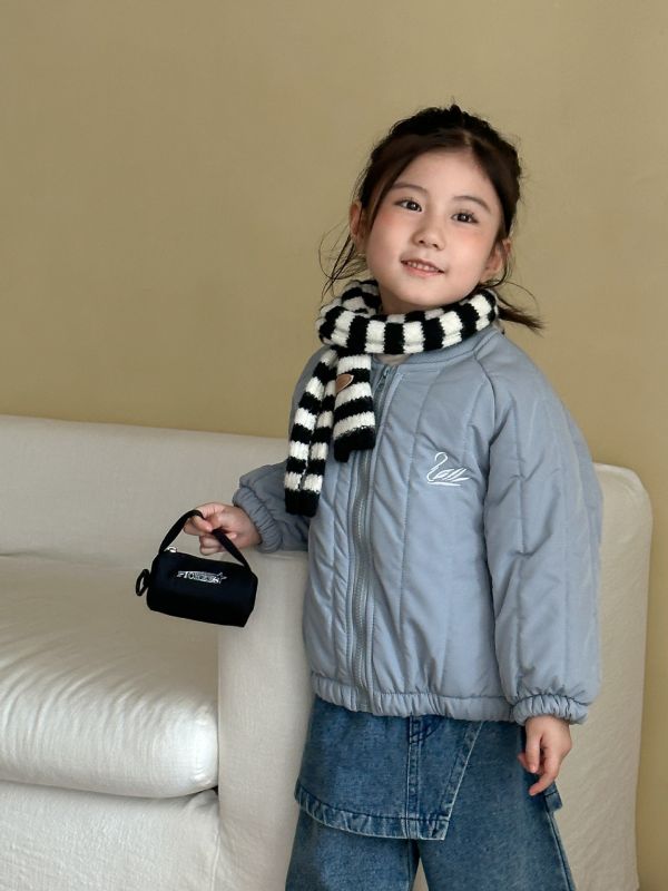 05111603┃兄妹家秋冬〃250671五色夾棉加絨外套┃80-150 兒童絎縫外套

兒童夾棉外套

兒童保暖外套

輕暖童外套

刺繡外套童裝

櫻桃外套

車車外套

愛心外套

雲朵外套

男童外套

女童外套

80-150童裝

冬季外套童裝

防風保暖外套