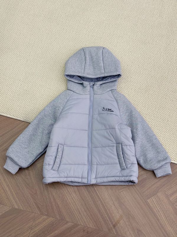 05111804｜WAC家冬〃F802五色拼接夾棉外套｜120-160 兒童鋪棉外套

童裝連帽外套

冬季保暖外套

男女童棉服

拼接外套

防風保暖外套

兒童加厚外套

120-160 外套

孩童冬裝

加絨外套

學生外套

輕量鋪棉外套

冬天外出外套

兒童運動外套

兒童連帽風衣

抗寒鋪棉夾克