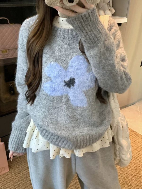 05121307｜秋冬〃8936可愛小花針織衫｜F 花朵針織毛衣
韓系針織上衣
立體花朵毛衣
寬鬆顯瘦毛衣
秋冬針織
長袖毛衣
可愛針織上衣
日常百搭毛衣
韓版毛衣
秋冬上衣