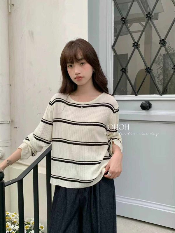 050815607┃OHOH家〃8389後扣針織衫┃F┃250825結單 