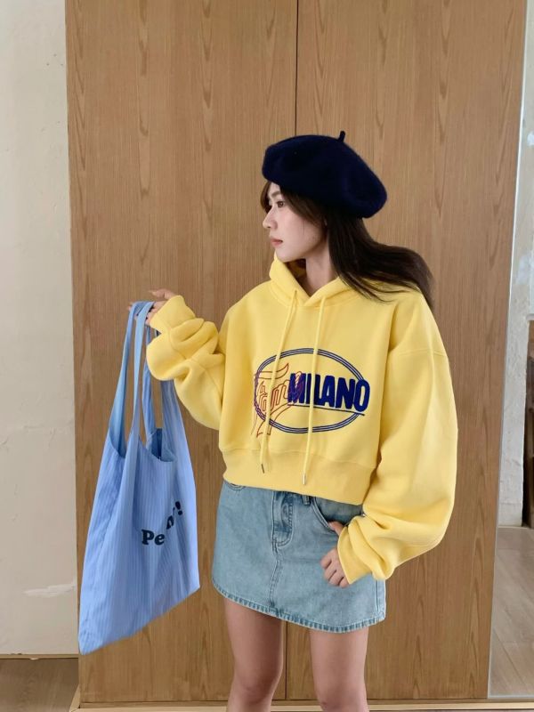 05113005｜秋冬〃3185Milano短版帽T｜F 短版衛衣
連帽衛衣
刷毛帽T
高腰顯瘦
韓系上衣
秋冬女裝
短版帽T
修身衛衣
百搭上衣
MILANO帽T