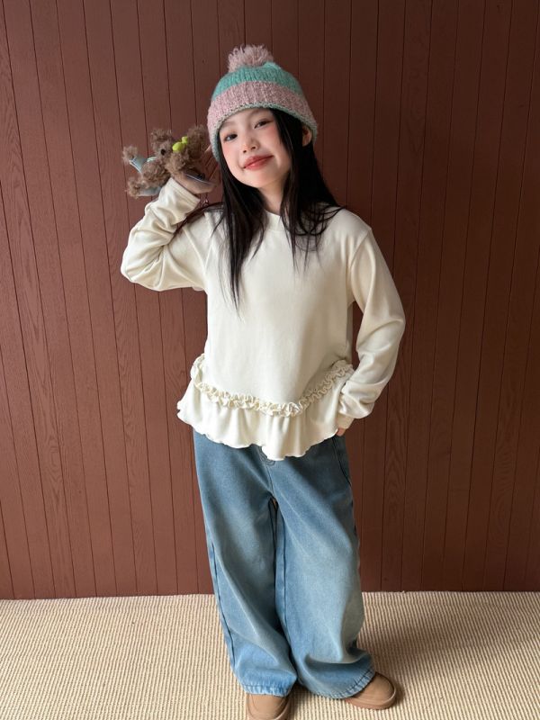 05113011｜CTONG秋冬〃兩色木耳邊下擺上衣｜120-160 女童上衣
荷葉邊上衣
打底衫童裝
長袖上衣
甜美穿搭
童裝女孩
秋冬童裝
顯瘦上衣
公主風童裝
120-160童裝