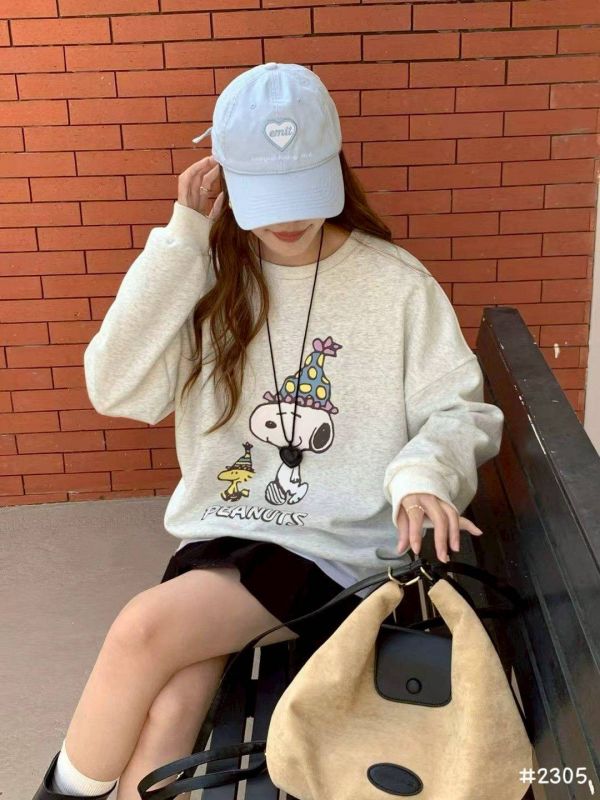 05110606┃秋冬〃2305史努比派對帽印花大學T SNOOPY 衛衣、史努比上衣、印花長袖、圓領棉T、可愛上衣、韓版衛衣、寬鬆上衣、秋冬新款、PEANUTS 上衣、情侶衛衣