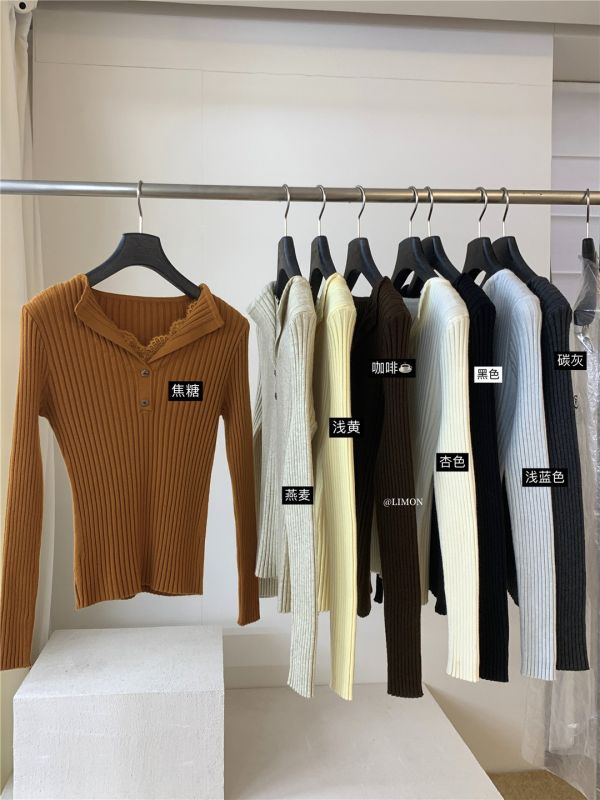 05121206｜LEMON秋冬〃006897蕾絲V領拼接針織衫｜F 蕾絲打底上衣, 羅紋上衣, 顯瘦上衣, V領針織, 女裝打底衫, 修身上衣, 長袖針織, 秋冬女裝, 內搭上衣, 氣質上衣