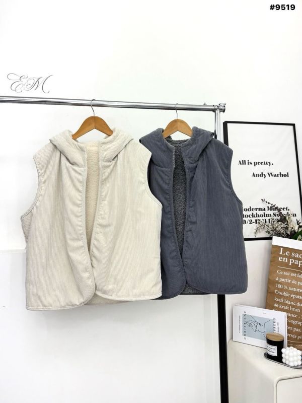 05112206｜秋冬〃9519雙面穿羊羔絨燈芯絨背心｜F 羊羔絨背心, 雙面穿背心, 燈芯絨背心, 保暖背心, 連帽背心, 女生背心, 秋冬背心, 雙材質背心, 米白背心, 深灰背心, 厚背心