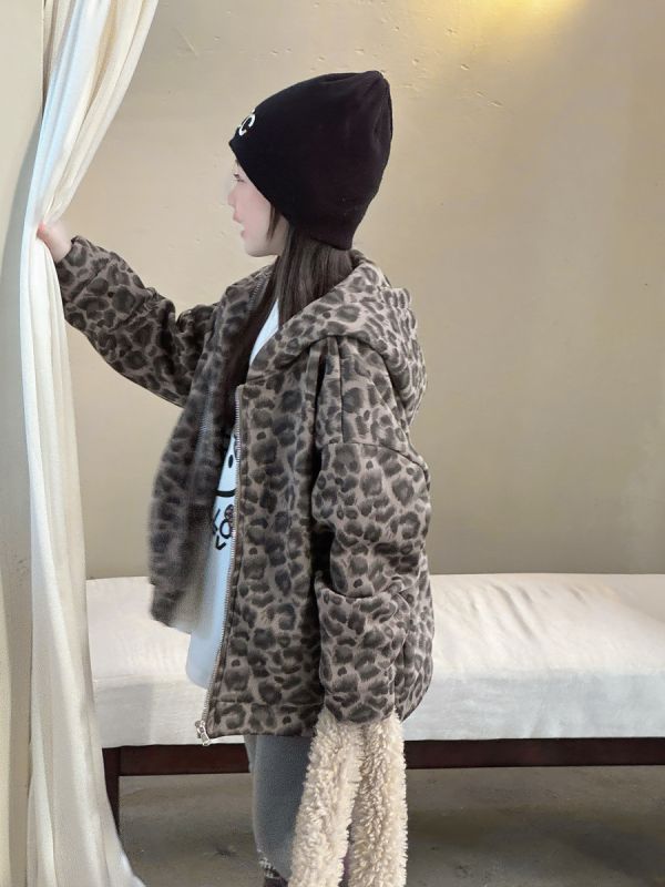 05120305｜小瑜家秋冬〃豹紋加絨連帽外套｜90-150 女童外套, 加絨外套, 豹紋童裝, 連帽外套, 拉鍊外套, 秋冬童裝, 保暖外套, 女童夾克, 童裝外套, 日系童裝