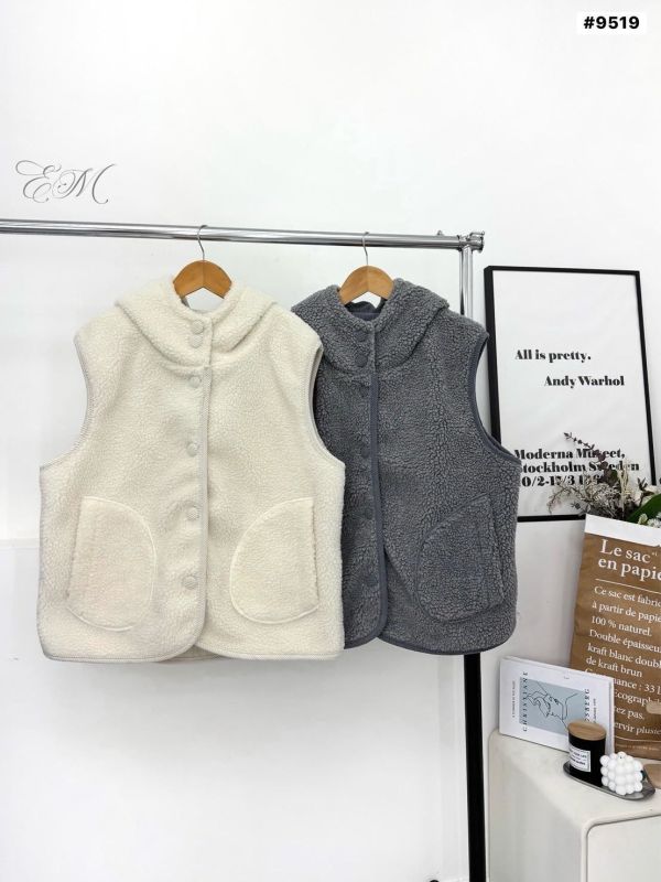 05112206｜秋冬〃9519雙面穿羊羔絨燈芯絨背心｜F 羊羔絨背心, 雙面穿背心, 燈芯絨背心, 保暖背心, 連帽背心, 女生背心, 秋冬背心, 雙材質背心, 米白背心, 深灰背心, 厚背心