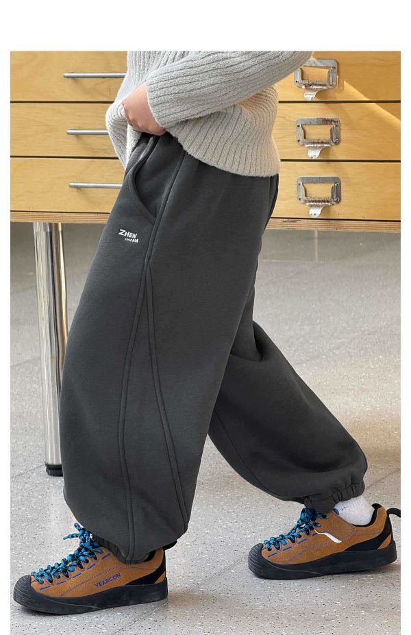 05111803｜ZYF家冬〃9257兩色加絨束腳運動褲｜110-170 兒童加厚束腳褲
420g 重磅棉褲
兒童冬季長褲
內刷毛保暖褲
男女童棉褲
兒童保暖束腳褲
童裝保暖下著
加絨束腳褲兒童
兒童休閒寬褲
110-170 長褲