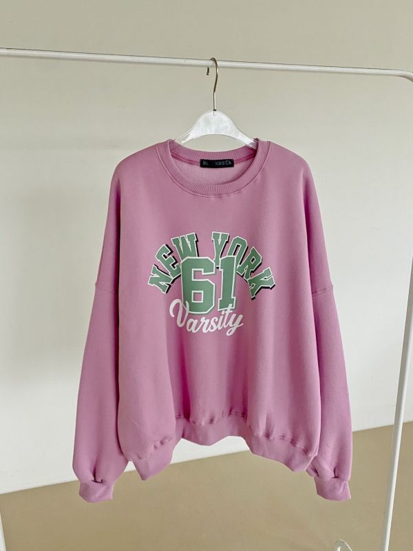 韓┃N9〃三色加絨數字61大學T┃F 韓國風大學T, 女生加絨上衣, NEW YORK衛衣, 字母印花上衣, 寬鬆圓領T, 韓系穿搭, 加厚衛衣, 女裝秋冬上衣, 奶白衛衣, 粉紫衛衣, 寶藍上衣, 韓系學院風, 大陸製女裝, 保暖長袖T, 女生寬鬆上衣